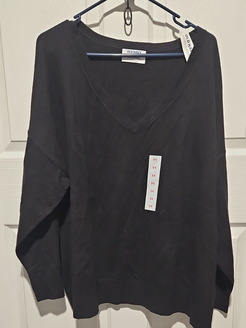 Old Navy Women's V-Neck Sweater - Black